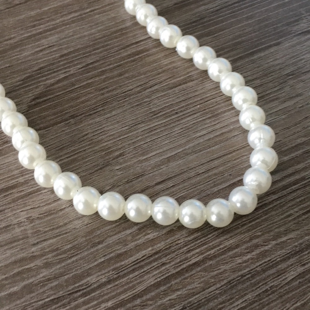 Elastic Pearls - Picture 2 of 2